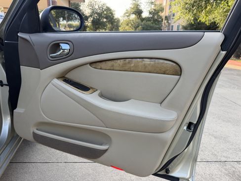 Used 2006 Jaguar S-TYPE 3.0 RWD image 9