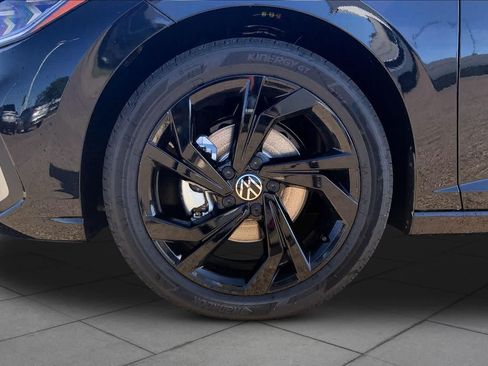New 2026 Volkswagen Jetta SE FWD image 12