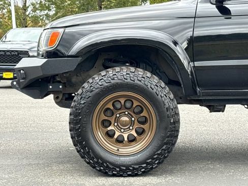 Used 2002 Toyota 4Runner SR5 w/ Upgrade Value Pkg 2 AWD/4WD image 7