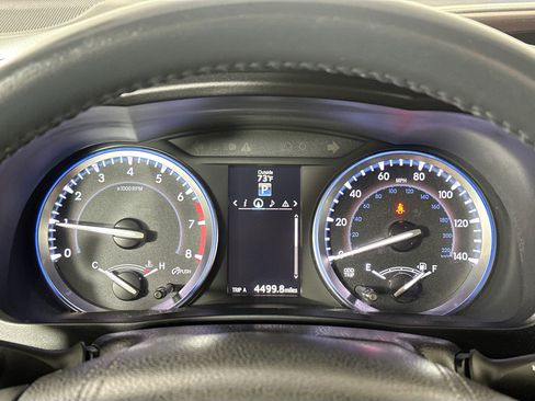 Used 2016 Toyota Highlander XLE AWD/4WD image 12