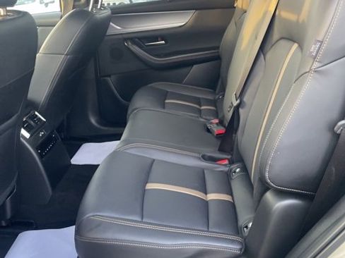 Certified 2025 MAZDA CX-70 3.3 Turbo S w/ Premium Package image 24