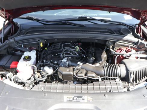 Used 2024 Jeep Grand Cherokee Altitude RWD image 12