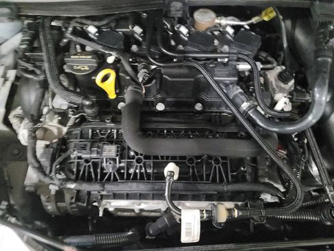 Used 2019 Ford Escape SE image 30