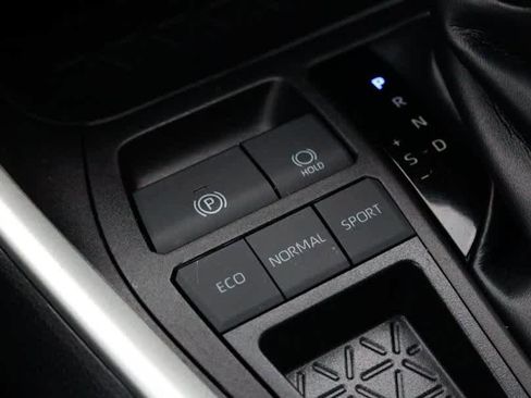 Used 2023 Toyota RAV4 XLE image 43