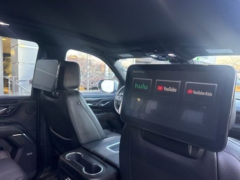 Used 2024 GMC Yukon XL Denali w/ Denali Reserve Package image 35