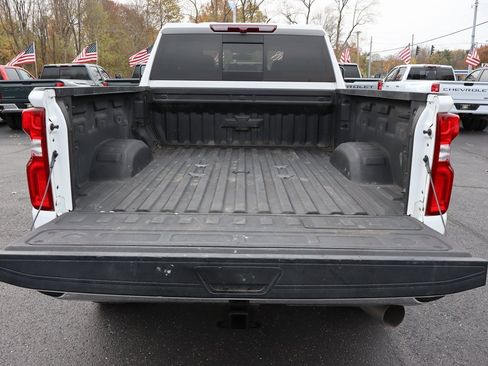 Used 2023 Chevrolet Silverado 3500 LTZ w/ LTZ Convenience Package image 31