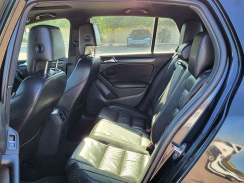 Used 2014 Volkswagen GTI Driver's Edition FWD image 22