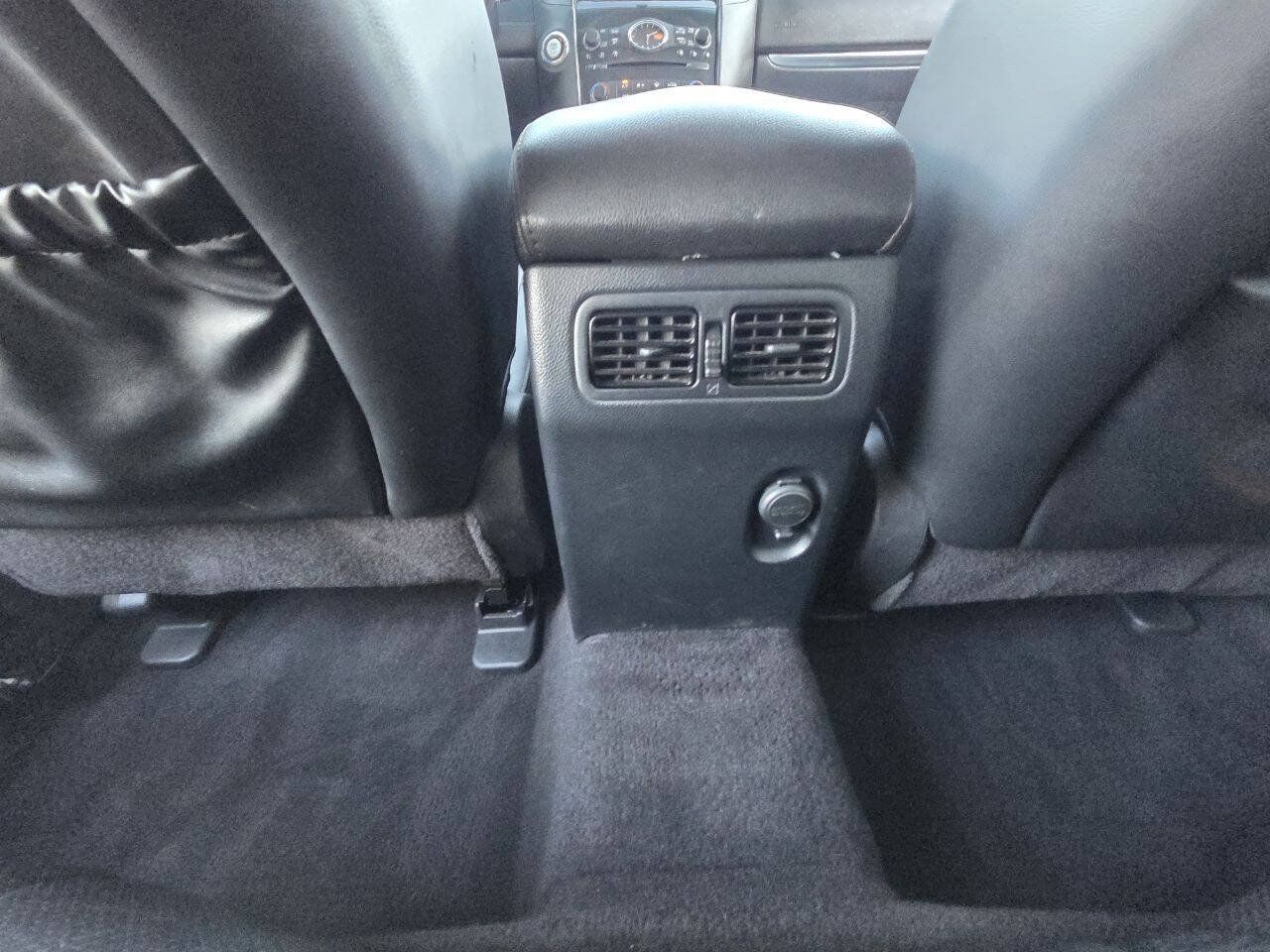 Used 2011 INFINITI FX35 AWD w/ Premium Pkg image 21