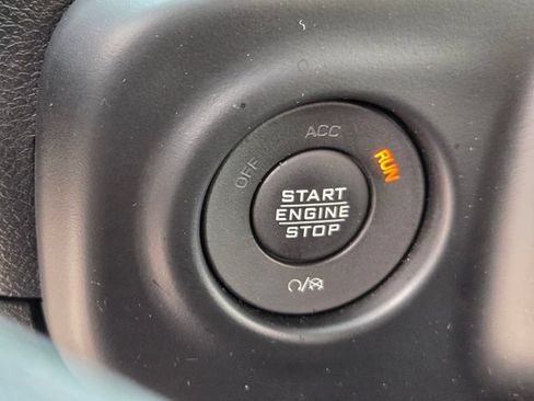 Used 2022 Jeep Wrangler Sport AWD/4WD image 20