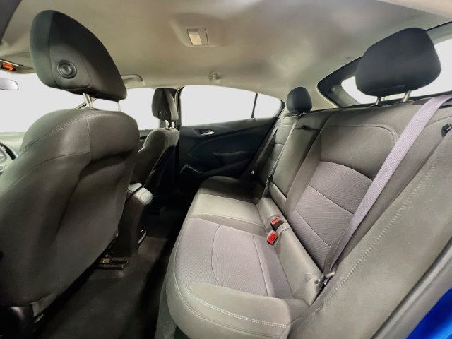 Used 2017 Chevrolet Cruze LT w/ Convenience Package FWD image 23