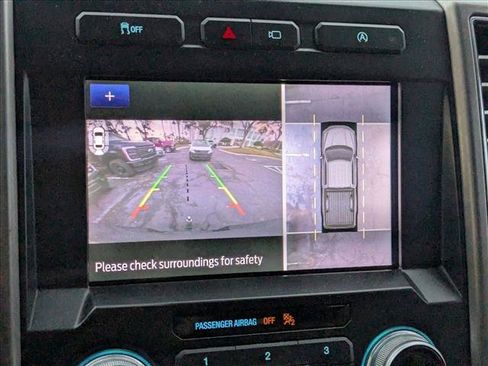 Used 2020 Ford F150 Limited w/ Trailer Tow Package image 9