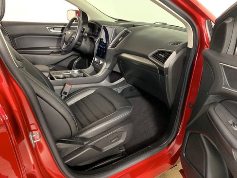 Used 2022 Ford Edge SEL w/ Convenience Package image 37