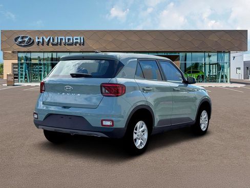New 2026 Hyundai Venue SE FWD image 7