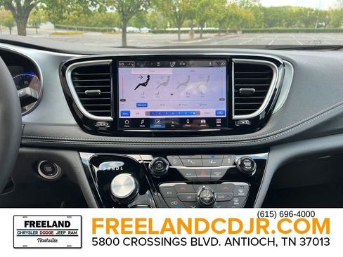 New 2026 Chrysler Pacifica Limited w/ S Appearance Package image 28