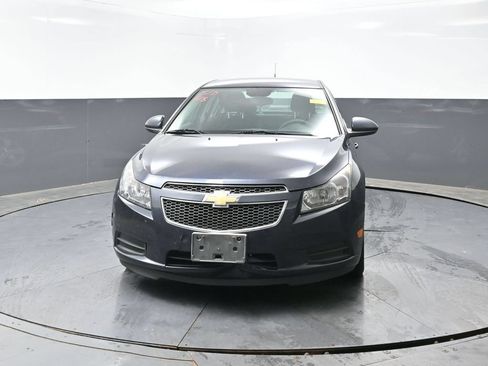 Used 2014 Chevrolet Cruze LT FWD image 6