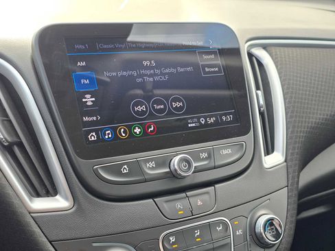 Used 2023 Chevrolet Malibu LT FWD image 29