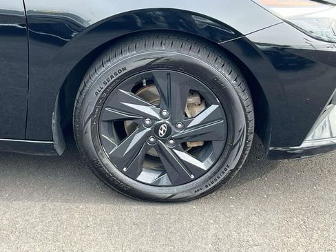 Certified 2023 Hyundai Elantra SEL w/ Cargo Package image 7