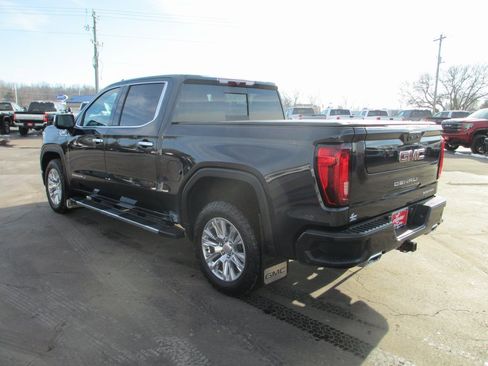 Used 2022 GMC Sierra 1500 Denali image 8