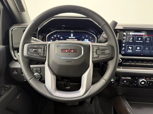 Used 2025 GMC Sierra 3500 SLT w/ SLT Premium Package image 30