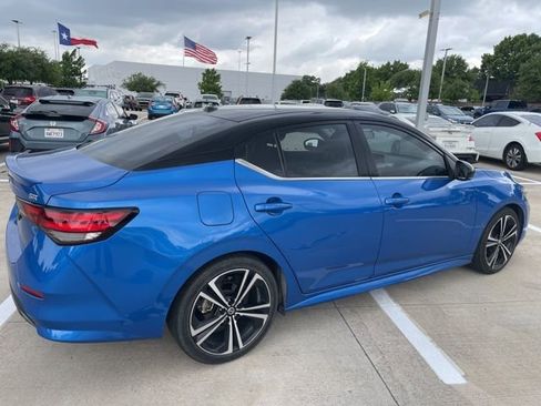 Used 2022 Nissan Sentra SR image 3