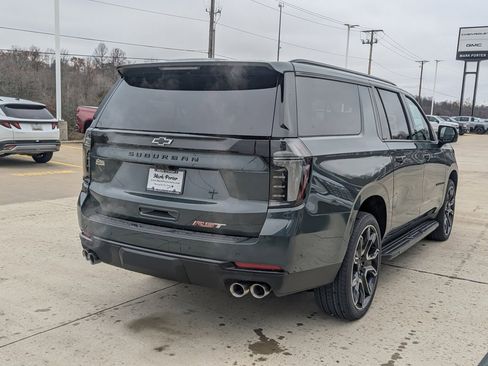 New 2026 Chevrolet Suburban RST image 6