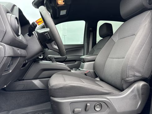 Certified 2024 Chevrolet Colorado Trail Boss w/ Technology Package image 16