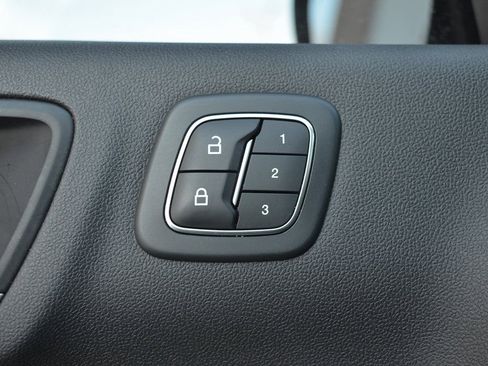 Used 2022 Ford Escape SEL w/ Technology Package image 28