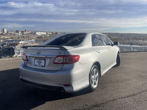 Used 2013 Toyota Corolla S image 7