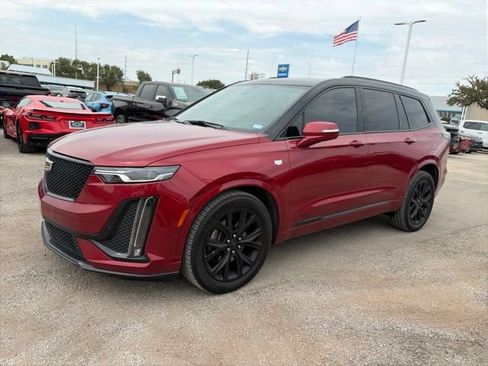 Used 2020 Cadillac XT6 Sport AWD/4WD image 2