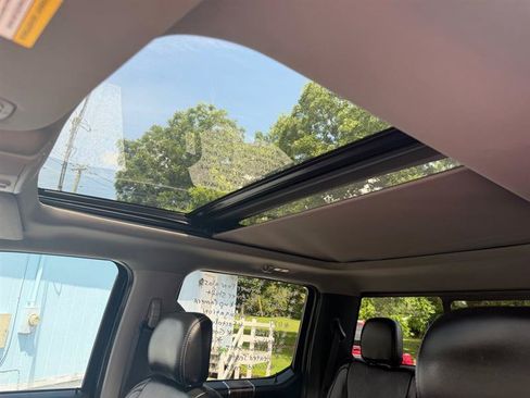 Used 2019 Ford F150 Lariat AWD/4WD image 18