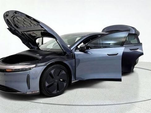 Used 2025 Lucid Air Pure RWD image 14
