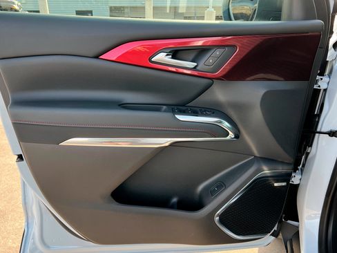 New 2026 Chevrolet Traverse Z71 w/ Enhanced Driving Package image 15