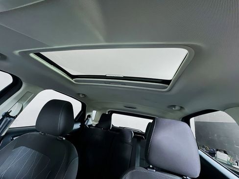 Used 2019 Ford EcoSport SE image 38