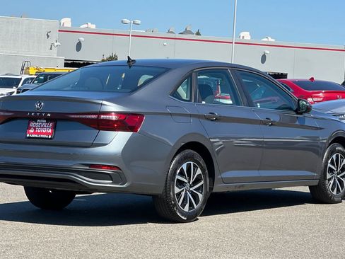 Used 2025 Volkswagen Jetta S FWD image 2