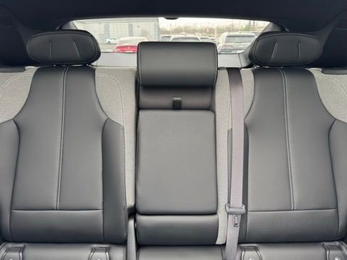 Used 2024 Cadillac Lyriq Tech image 18