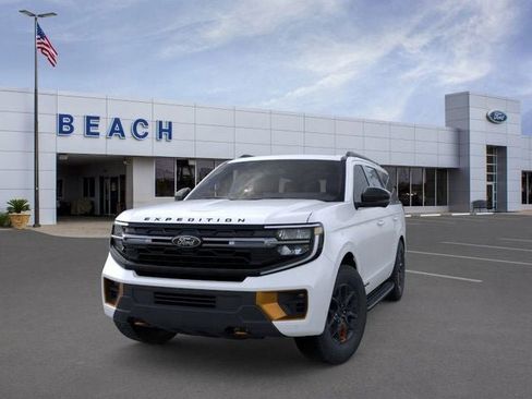 New 2026 Ford Expedition Tremor image 3