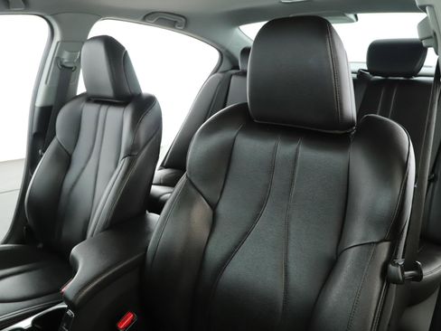 Used 2019 Acura ILX FWD image 4