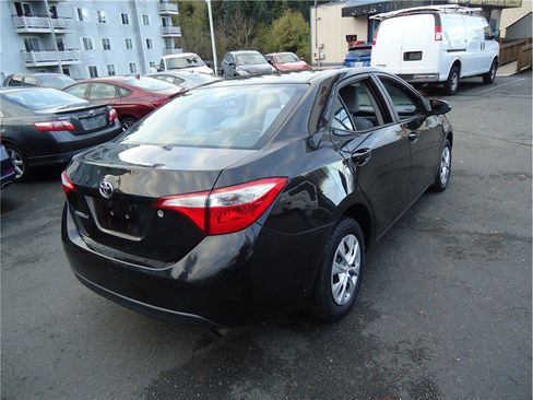 Used 2014 Toyota Corolla LE image 6
