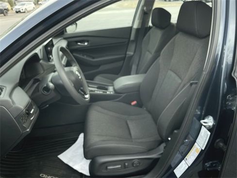 Used 2024 Honda Accord EX image 18