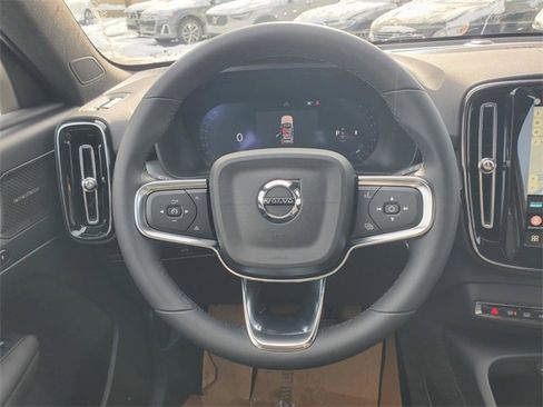 New 2026 Volvo XC40 B5 Ultra w/ Protection Package Premier image 29