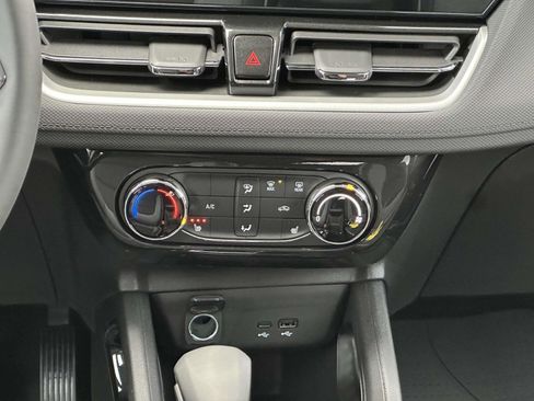 New 2025 Chevrolet TrailBlazer LT w/ LT Cold Weather Package image 4