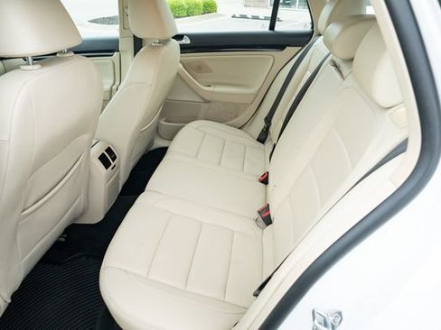 Used 2014 Volkswagen Jetta TDI FWD image 31
