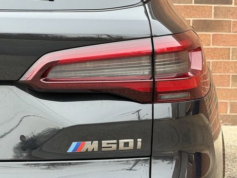 Used 2022 BMW X5 M50i w/ Executive Package image 26