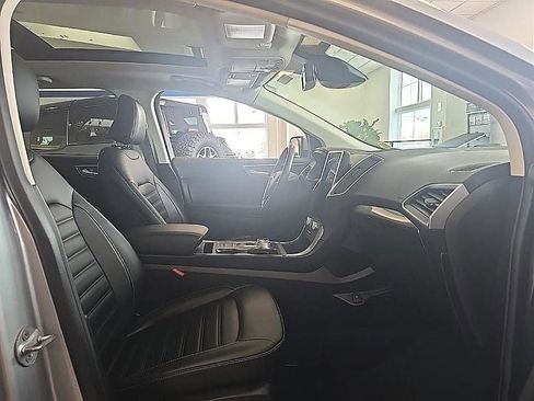 Used 2023 Ford Edge SEL w/ Convenience Package image 40