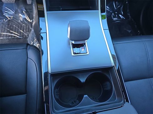 Certified 2026 Land Rover Range Rover Velar S image 25