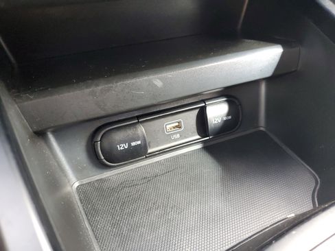 Used 2025 Kia Soul LX w/ LX Technology Package image 21