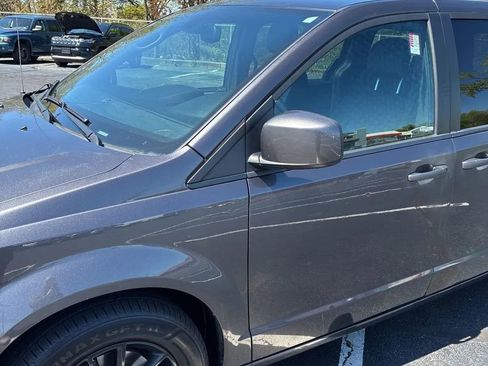 Used 2020 Dodge Grand Caravan GT FWD image 11