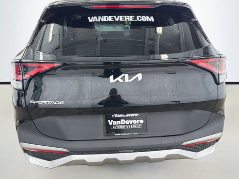 Used 2023 Kia Sportage EX FWD image 9