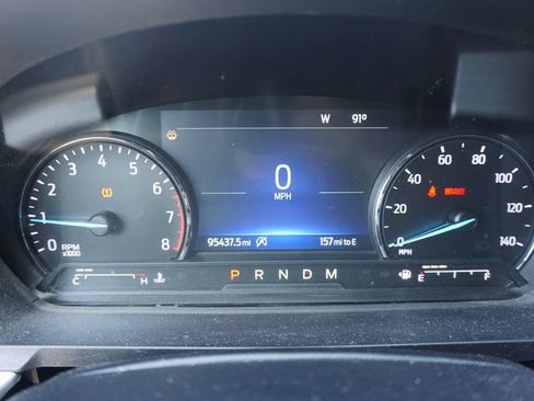 Used 2020 Ford Explorer XLT w/ Equipment Group 202A RWD image 6