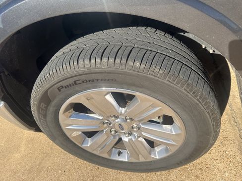 Used 2020 Ford F150 Lariat image 8